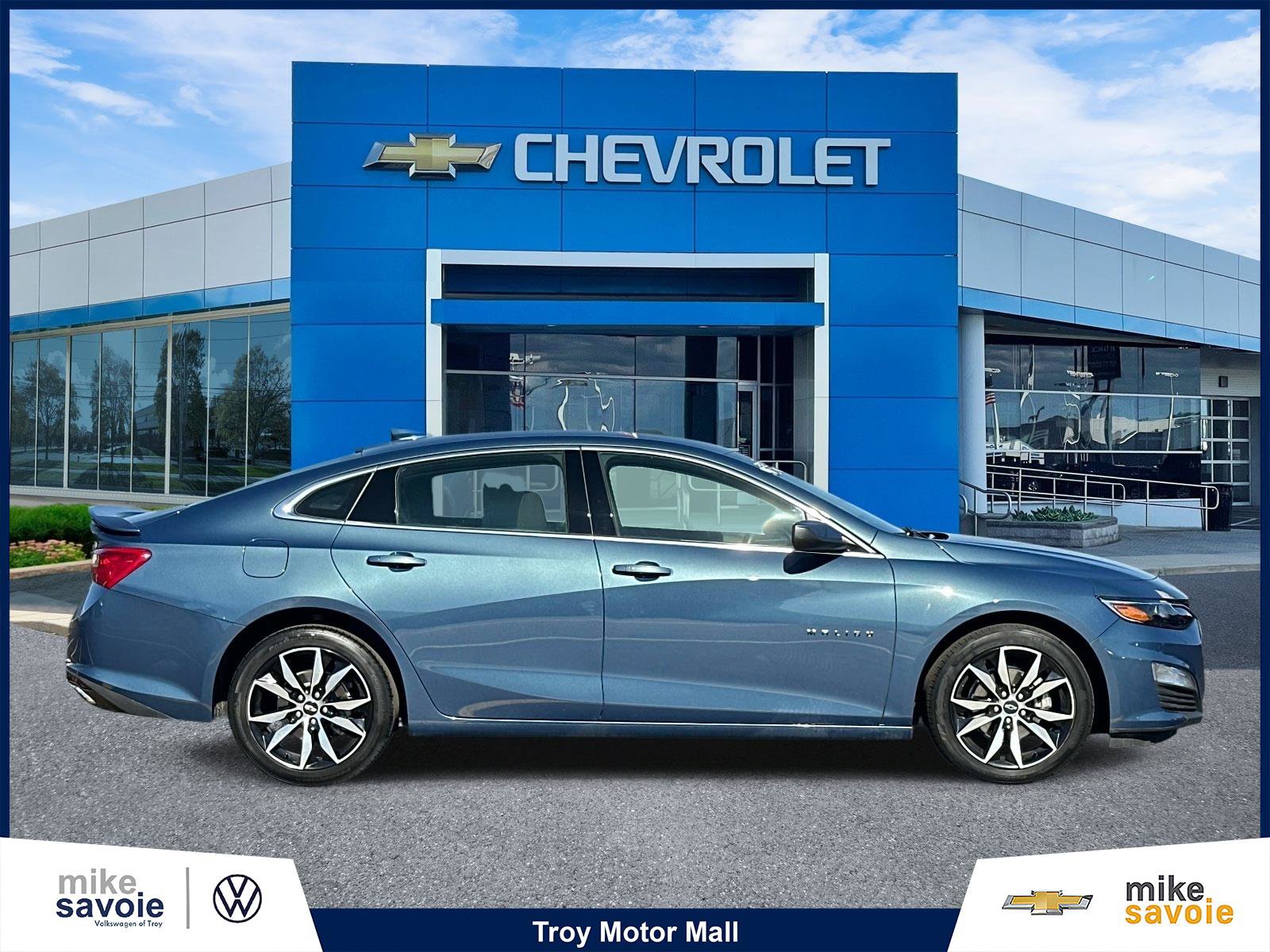 Certified 2024 Chevrolet Malibu RS FWD image 2