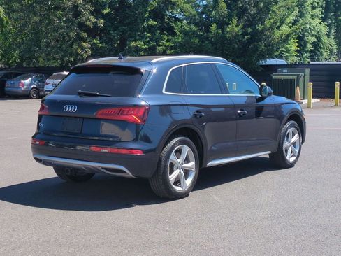 Used 2020 Audi Q5 2.0T Premium Plus w/ Premium Plus Package AWD/4WD image 6