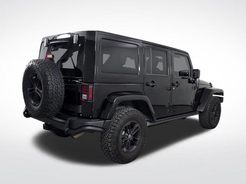 Used 2017 Jeep Wrangler Unlimited Sahara AWD/4WD image 40