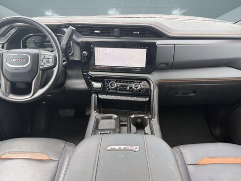 Used 2024 GMC Sierra 2500 AT4 w/ AT4 Premium Plus Package AWD/4WD image 15