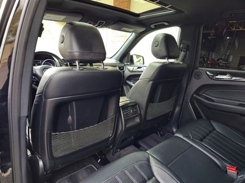 Used 2018 Mercedes-Benz GLE 350 w/ Premium 1 Package image 30