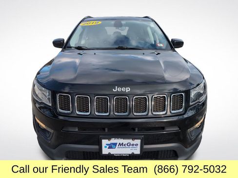 Used 2019 Jeep Compass Latitude w/ Cold Weather Group image 10