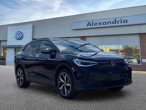 Certified 2023 Volkswagen ID.4 Pro S AWD/4WD image 1