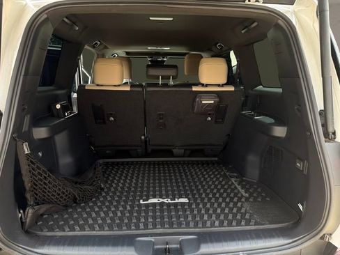Used 2024 Lexus GX 550 AWD/4WD image 23