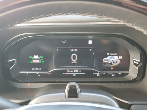 Used 2023 GMC Yukon Denali Ultimate image 28