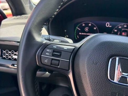Used 2025 Honda Accord Sport image 14