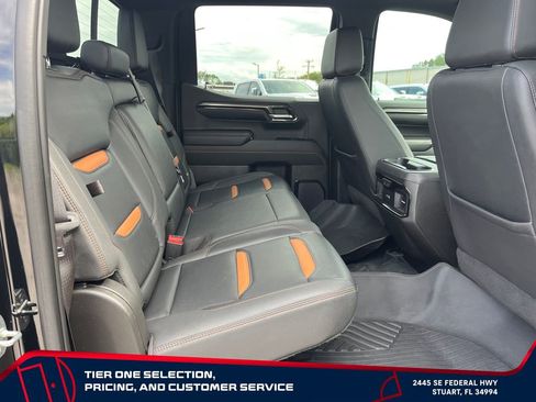 Used 2023 GMC Sierra 1500 AT4 w/ AT4 Premium Package AWD/4WD image 17