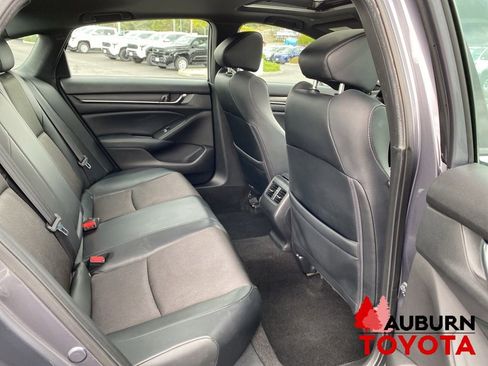 Used 2018 Honda Accord Sport image 15