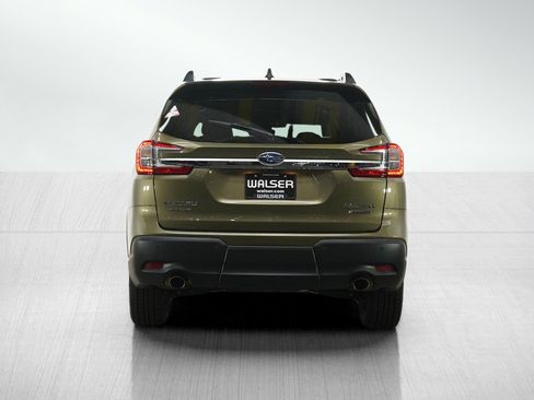 Used 2023 Subaru Ascent Limited image 4
