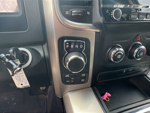 Used 2013 RAM 1500 Big Horn image 30