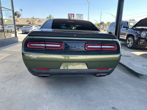 Used 2020 Dodge Challenger SXT w/ Plus Package RWD image 7