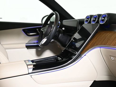 Certified 2023 Mercedes-Benz GLC 300 4MATIC image 31