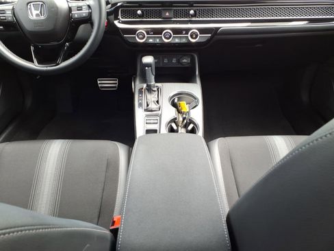 Used 2025 Honda Civic Sport image 18