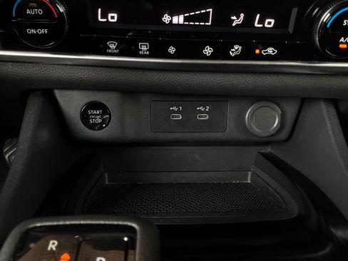 Used 2025 Nissan Rogue SV FWD image 25