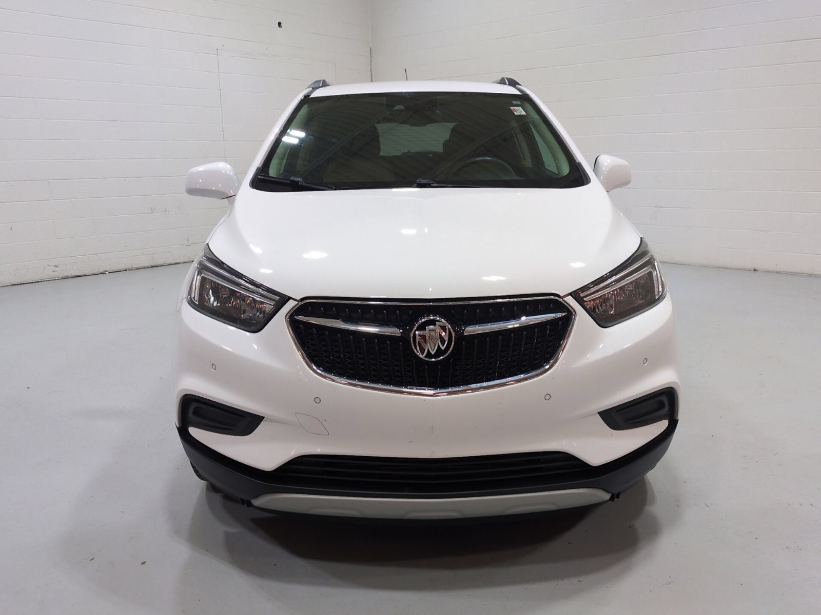 Used 2021 Buick Encore Preferred w/ Safety Package II FWD image 8