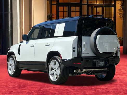 New 2026 Land Rover Defender 110 X-Dynamic SE AWD/4WD image 3