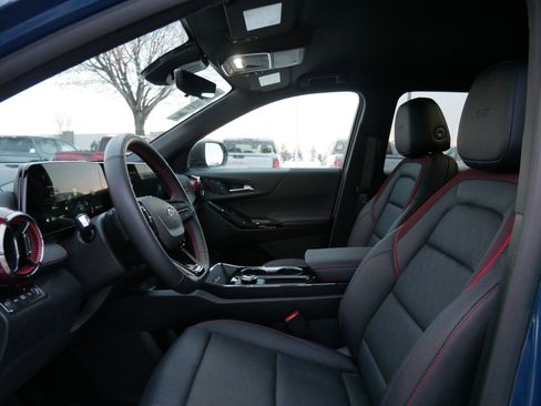 Certified 2025 Chevrolet Equinox RS w/ Safety and Technology Package image 9