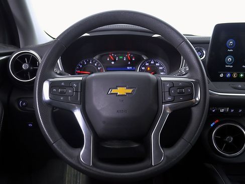 Used 2024 Chevrolet Blazer LT w/ Convenience Package FWD image 27