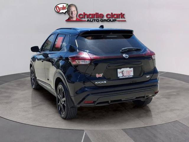 Certified 2024 Nissan Kicks SR FWD image 3