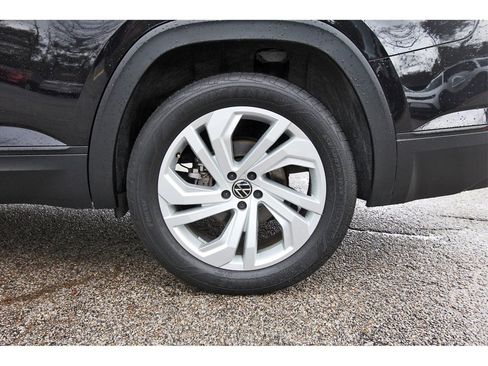 Used 2023 Volkswagen Atlas SE w/ Panoramic Sunroof Package image 32