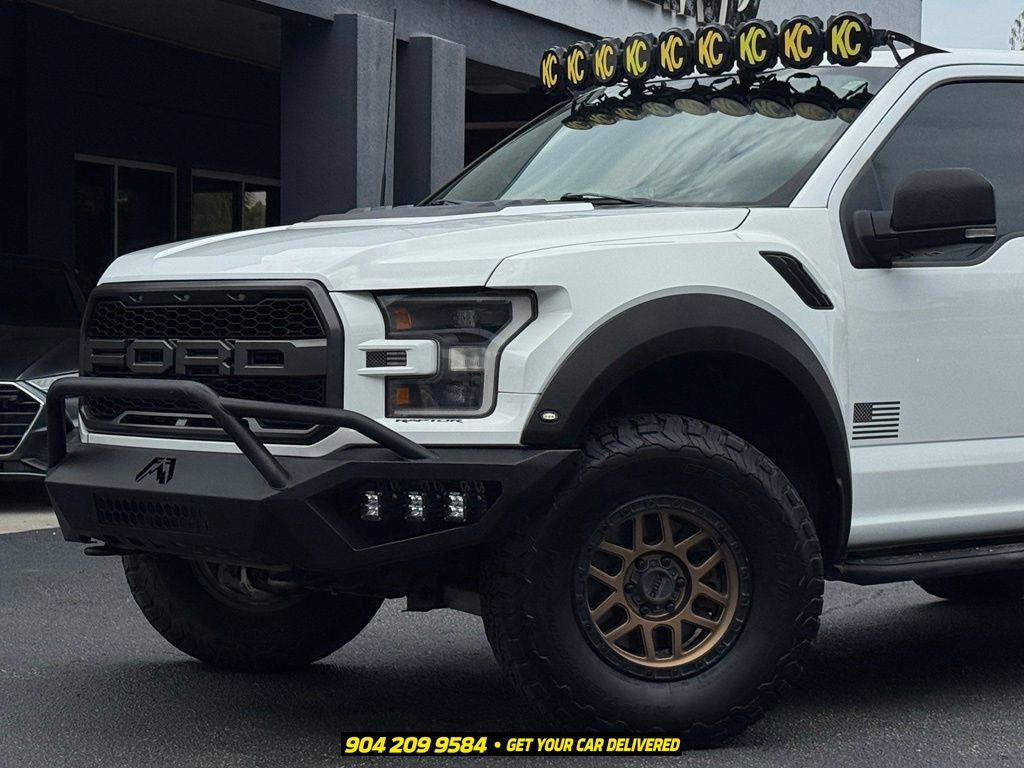 Used 2019 Ford F150 Raptor w/ Equipment Group 802A Luxury AWD/4WD image 2
