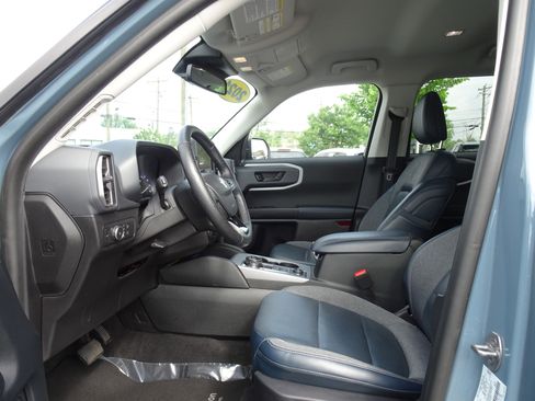 Used 2021 Ford Bronco Sport Outer Banks AWD/4WD image 8