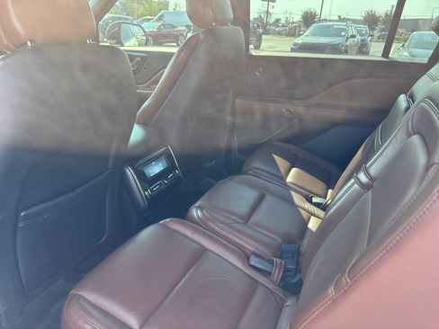 Used 2020 Lincoln Aviator Reserve w/ Class IV Trailer Tow Package AWD/4WD image 5
