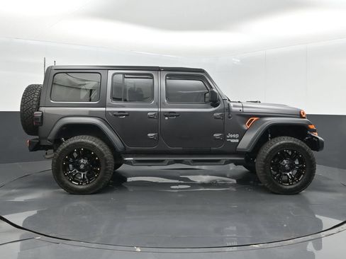 Used 2018 Jeep Wrangler Unlimited Sport S AWD/4WD image 5