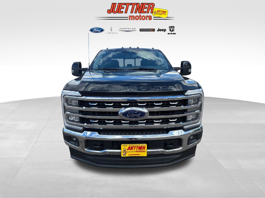 Used 2023 Ford F350 Lariat w/ Lariat Ultimate Package AWD/4WD image 9