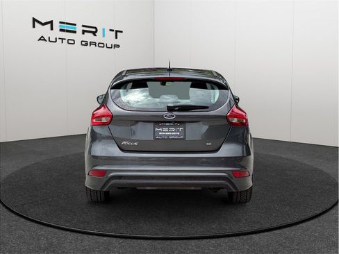 Used 2015 Ford Focus SE w/ SE Sport Package FWD image 8