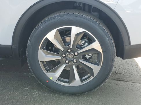 New 2025 Ford Escape Platinum w/ Premium Technology Package image 5