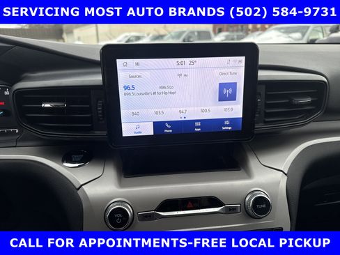 Used 2023 Ford Explorer XLT image 22