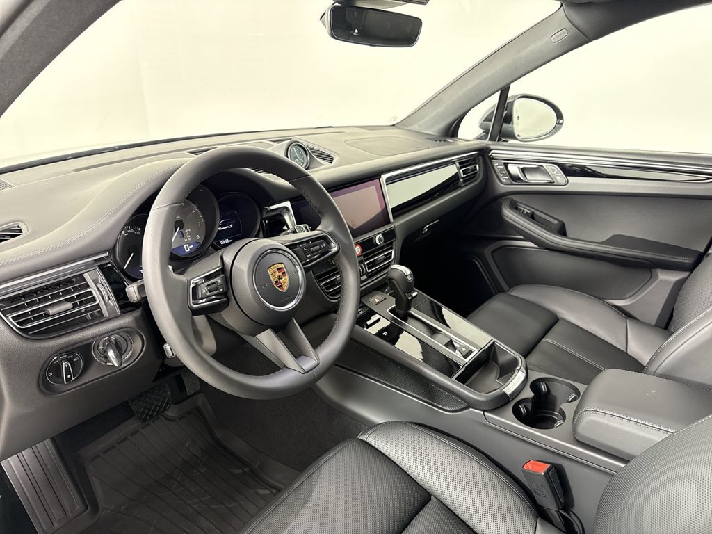 Used 2026 Porsche Macan S AWD/4WD image 4