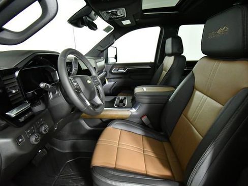 New 2026 Chevrolet Silverado 3500 High Country w/ Technology Package image 5