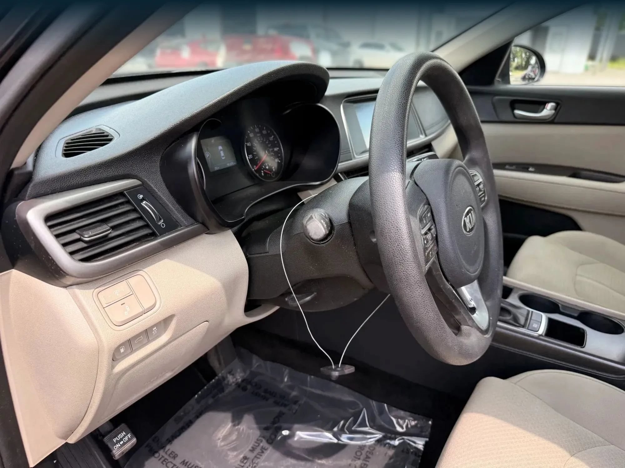 Used 2018 Kia Optima LX w/ 17" Alloy Wheels Package FWD image 17
