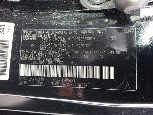 Certified 2024 Toyota Sienna Limited image 28