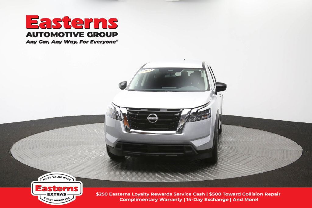 Used 2023 Nissan Pathfinder S AWD/4WD image 53