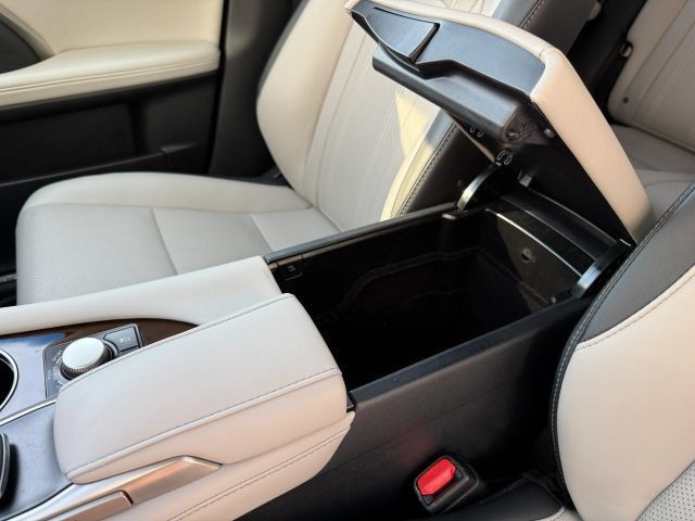 Used 2019 Lexus RX 350 AWD w/ Navigation Package image 43