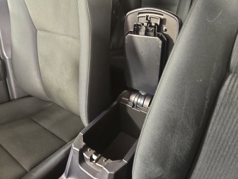 Used 2018 Toyota RAV4 LE w/ All Weather Liner Package image 25