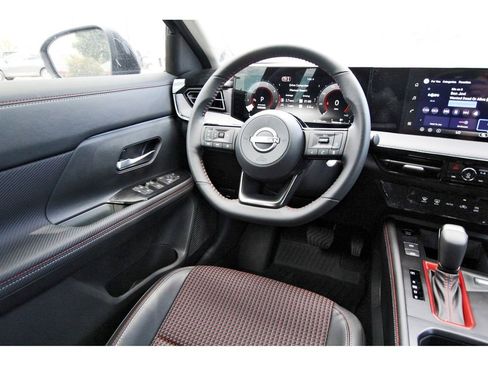 New 2026 Nissan Kicks SR image 8