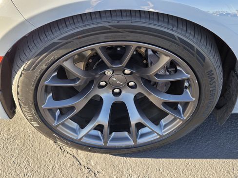 Used 2020 Dodge Charger SRT Hellcat w/ Carbon/Suede Interior Package image 9