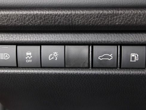 Used 2025 Toyota Camry XSE FWD image 24