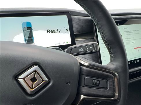 Used 2024 Rivian R1S Adventure AWD/4WD image 44