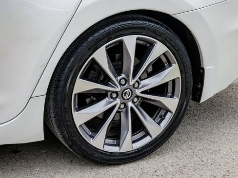 Used 2022 Nissan Maxima Platinum w/ Sport Mat Group FWD image 61