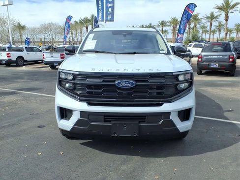 Certified 2025 Ford Expedition Active image 2
