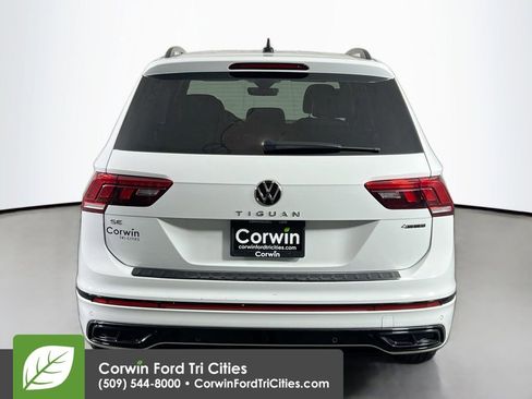 Used 2022 Volkswagen Tiguan SE R-Line AWD/4WD image 13