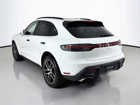 Used 2023 Porsche Macan AWD/4WD image 3