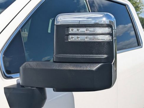 Used 2024 GMC Sierra 3500 Denali w/ Denali Reserve Package image 11