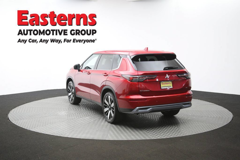 Used 2025 Mitsubishi Outlander SE AWD/4WD image 68