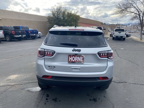 New 2026 Jeep Compass Latitude AWD/4WD image 3